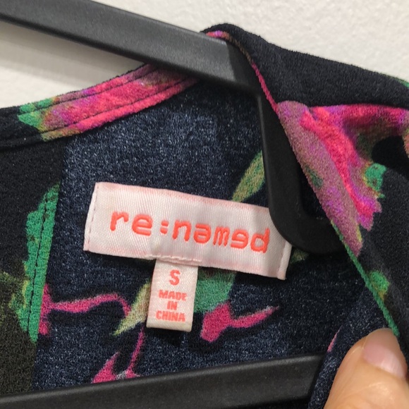 COPY - Top - Picture 3 of 7